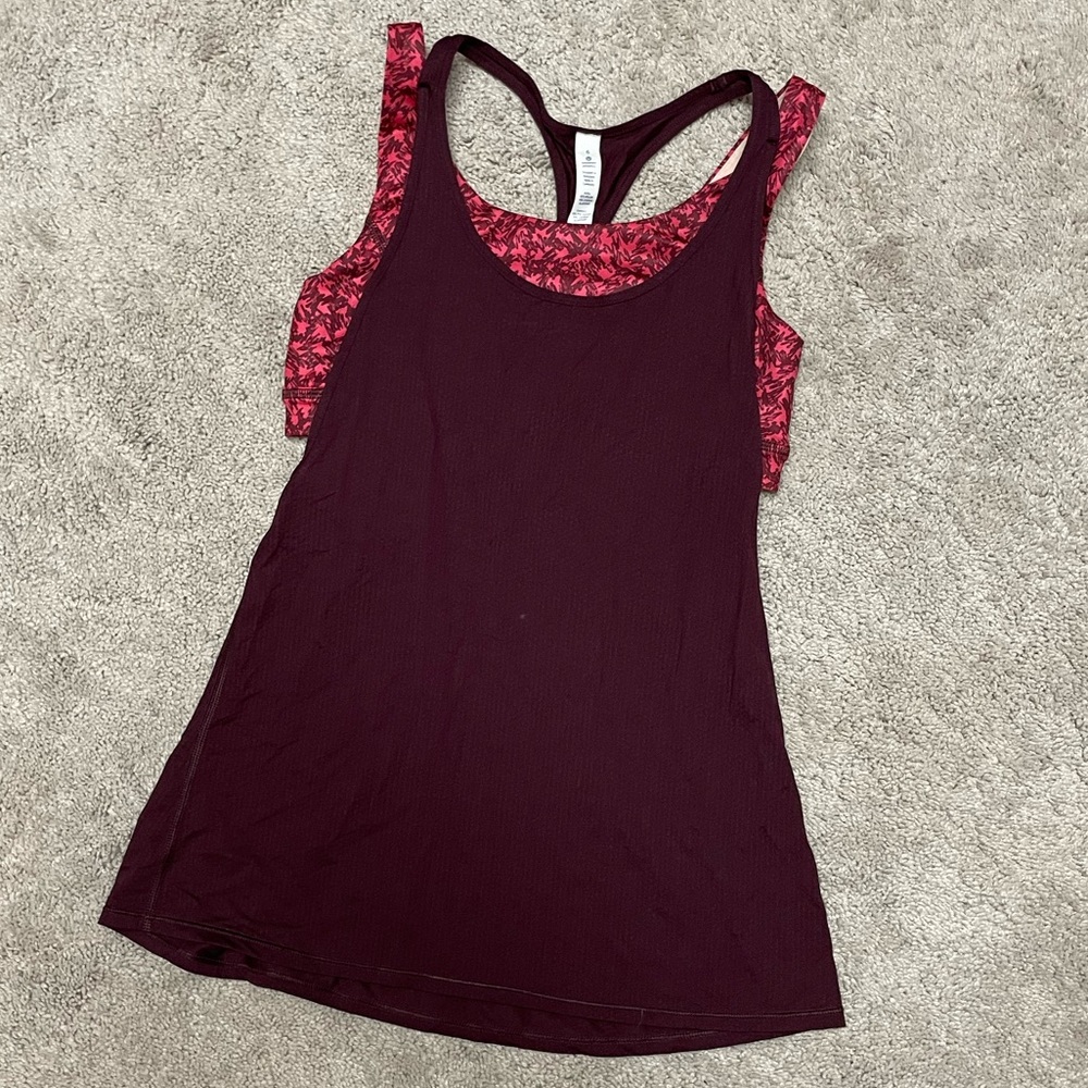 Burgandy Lululemon 2 in 1 bra/top w/drawstring